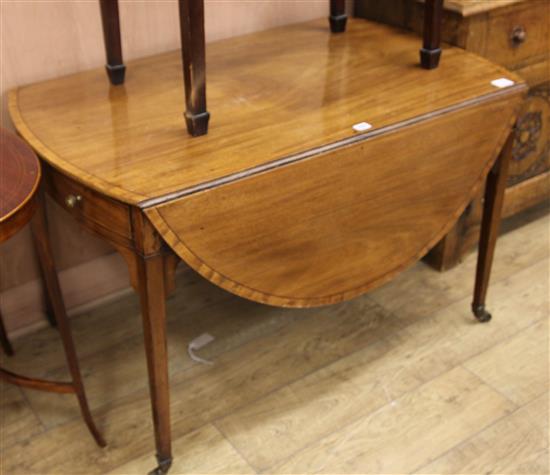 A large George III mahogany Pembroke table W.114cm